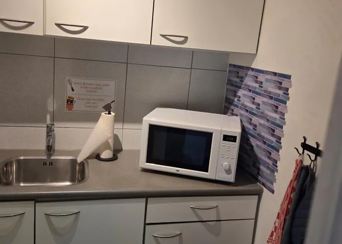 Фото Bed and Breakfast Heerlijk Dromen In 'T Maantje Валвейк